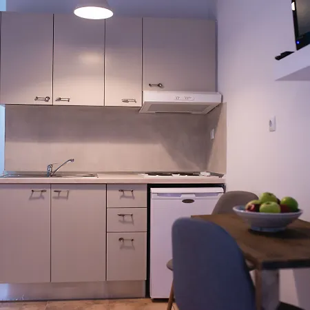 Appartement Kallisti & *