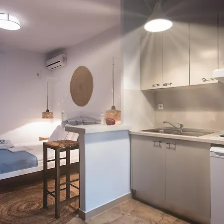 Appartement Kallisti & *